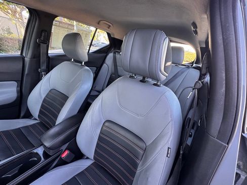 Certified 2023 Nissan Kicks SR w/ SR Premium Package FWD image 12