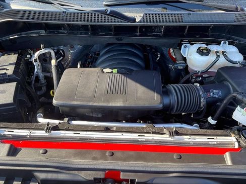 Used 2025 Chevrolet Silverado 1500 LT AWD/4WD image 30