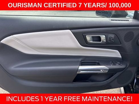 Used 2025 Ford Mustang GT Premium RWD image 16