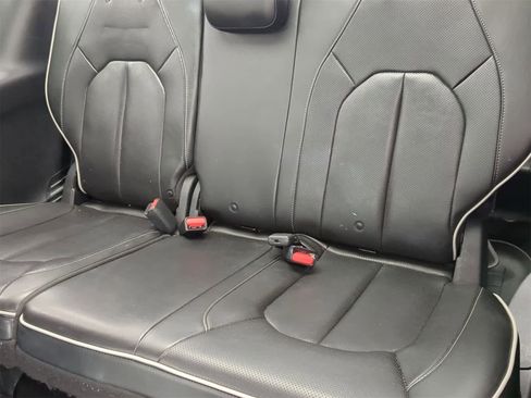 Certified 2019 Chrysler Pacifica Limited w/ S Appearance Package image 28