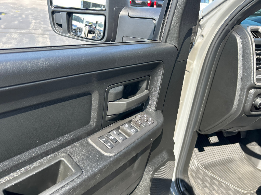 Used 2026 RAM 2500 Warlock AWD/4WD image 17