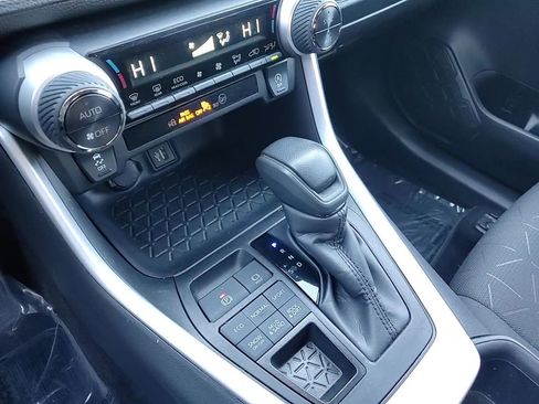 Used 2024 Toyota RAV4 XLE image 20