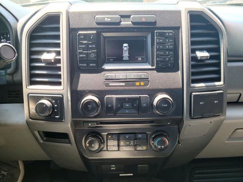 Used 2017 Ford F250 XL w/ Power Equipment Group AWD/4WD image 11