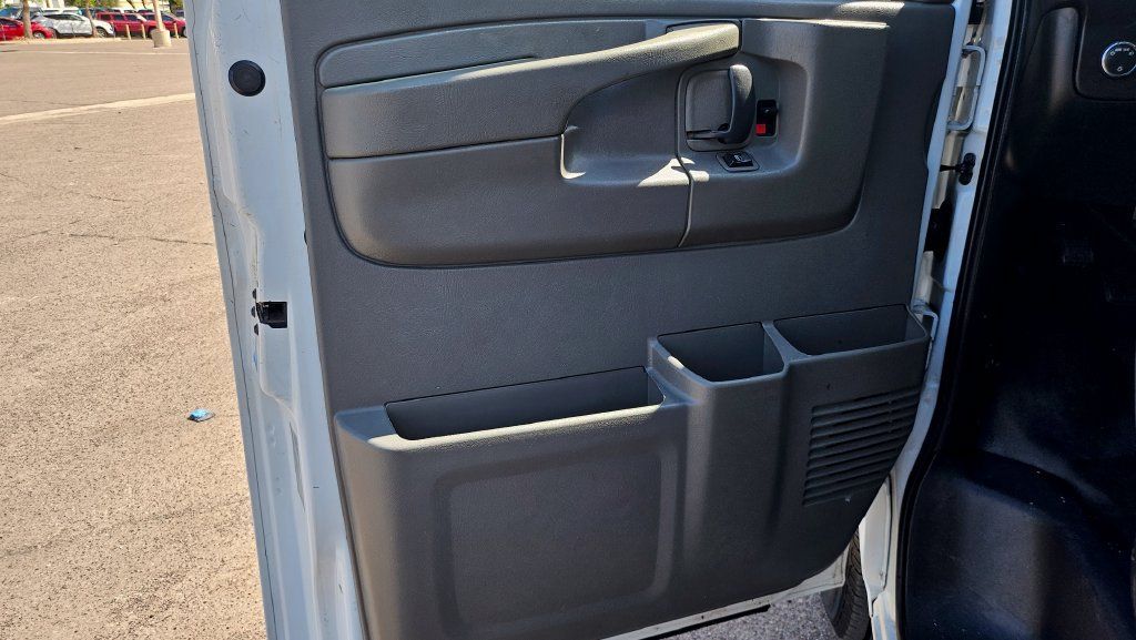 Used 2014 Chevrolet Express 1500 RWD image 20
