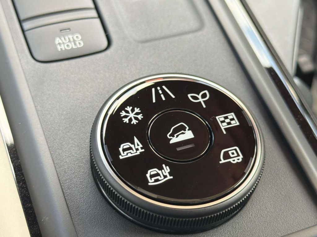 New 2026 Nissan Pathfinder SL AWD/4WD image 32