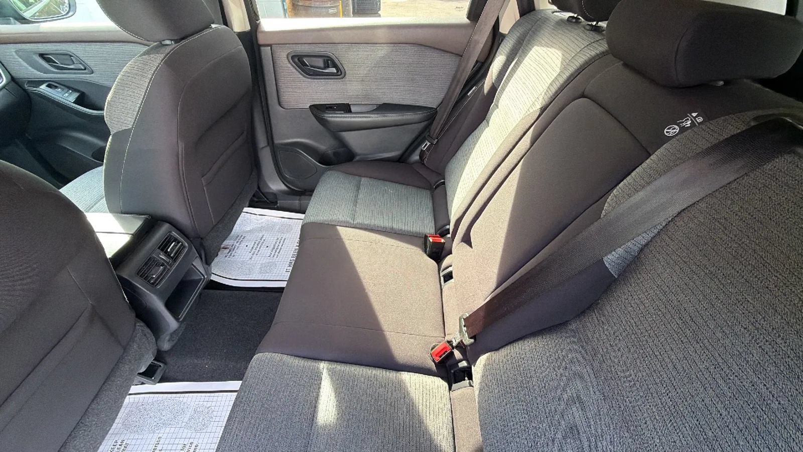 Used 2021 Nissan Rogue S AWD/4WD image 66