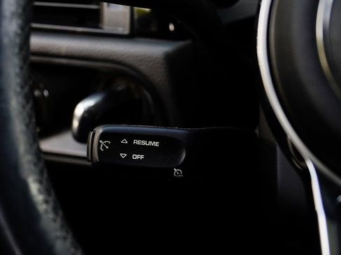 Used 2020 Porsche Macan S image 31