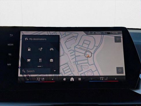 New 2025 BMW X2 xDrive28i w/ Technology Package image 13