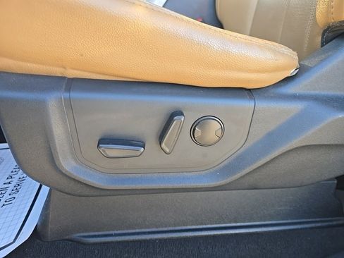 Used 2022 Ford F350 Lariat w/ Lariat Ultimate Package image 21