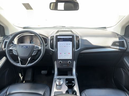 Used 2024 Ford Edge SEL AWD/4WD image 11