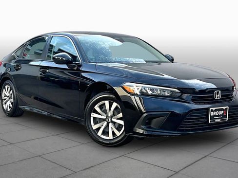 Used 2023 Honda Civic LX image 3