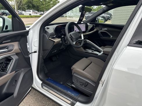 New 2026 Audi Q5 Premium Plus AWD/4WD image 2