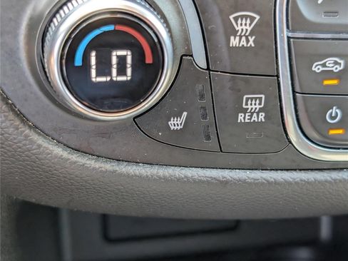 Used 2024 Chevrolet Equinox LT AWD/4WD image 26