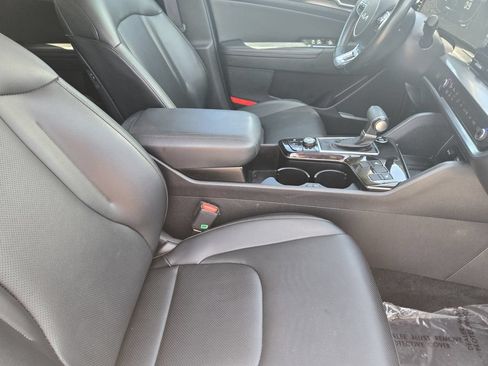 Used 2024 Kia Sportage EX AWD/4WD image 19