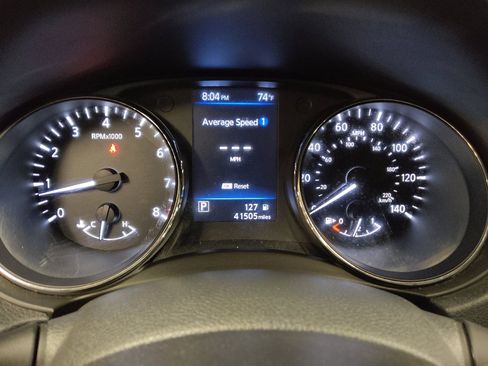 Used 2020 Nissan Rogue SV FWD image 23