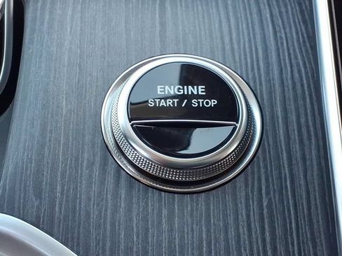 Certified 2025 Mercedes-Benz GLC 350e 4MATIC image 25