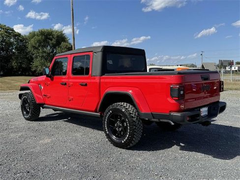 New 2025 Jeep Gladiator Willys image 22