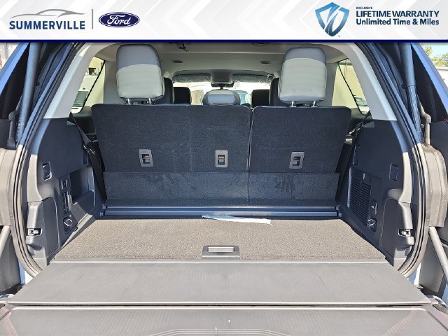 New 2027 Ford Expedition Active RWD image 14