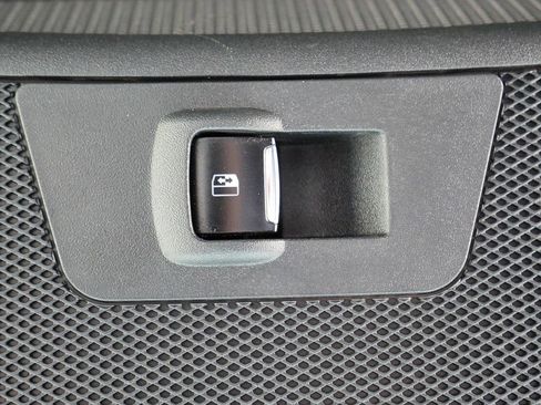 Used 2015 Ford F150 XLT w/ Equipment Group 302A Luxury AWD/4WD image 46