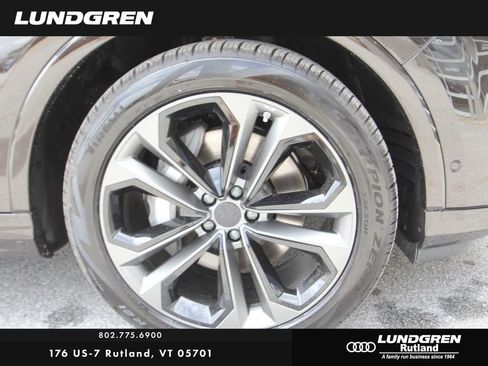 New 2026 Audi Q7 3.0T Premium Plus AWD/4WD image 8
