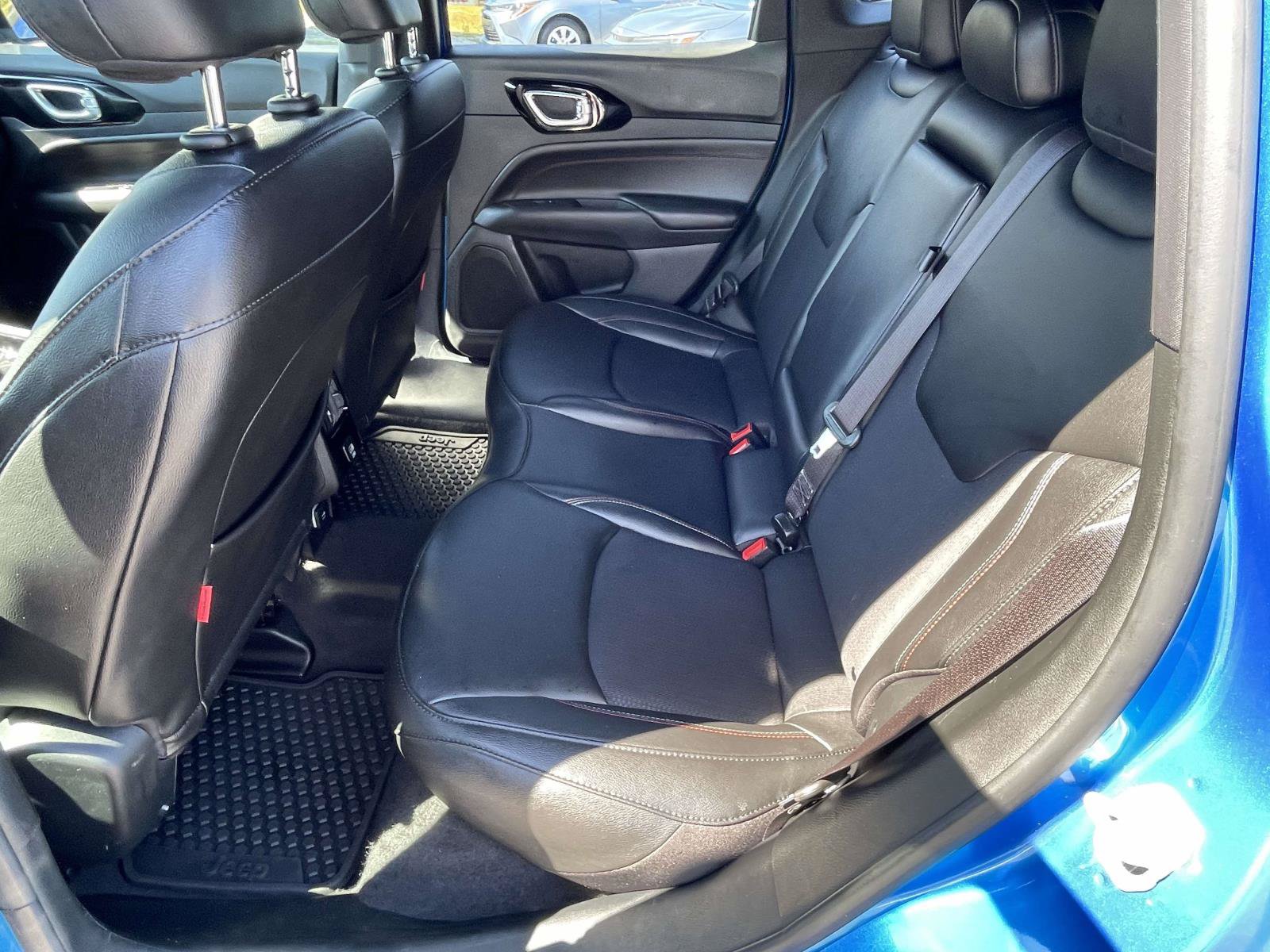 Used 2024 Jeep Compass Trailhawk AWD/4WD image 10