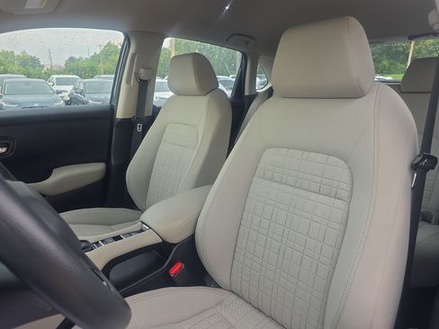 Used 2024 Honda HR-V LX image 11