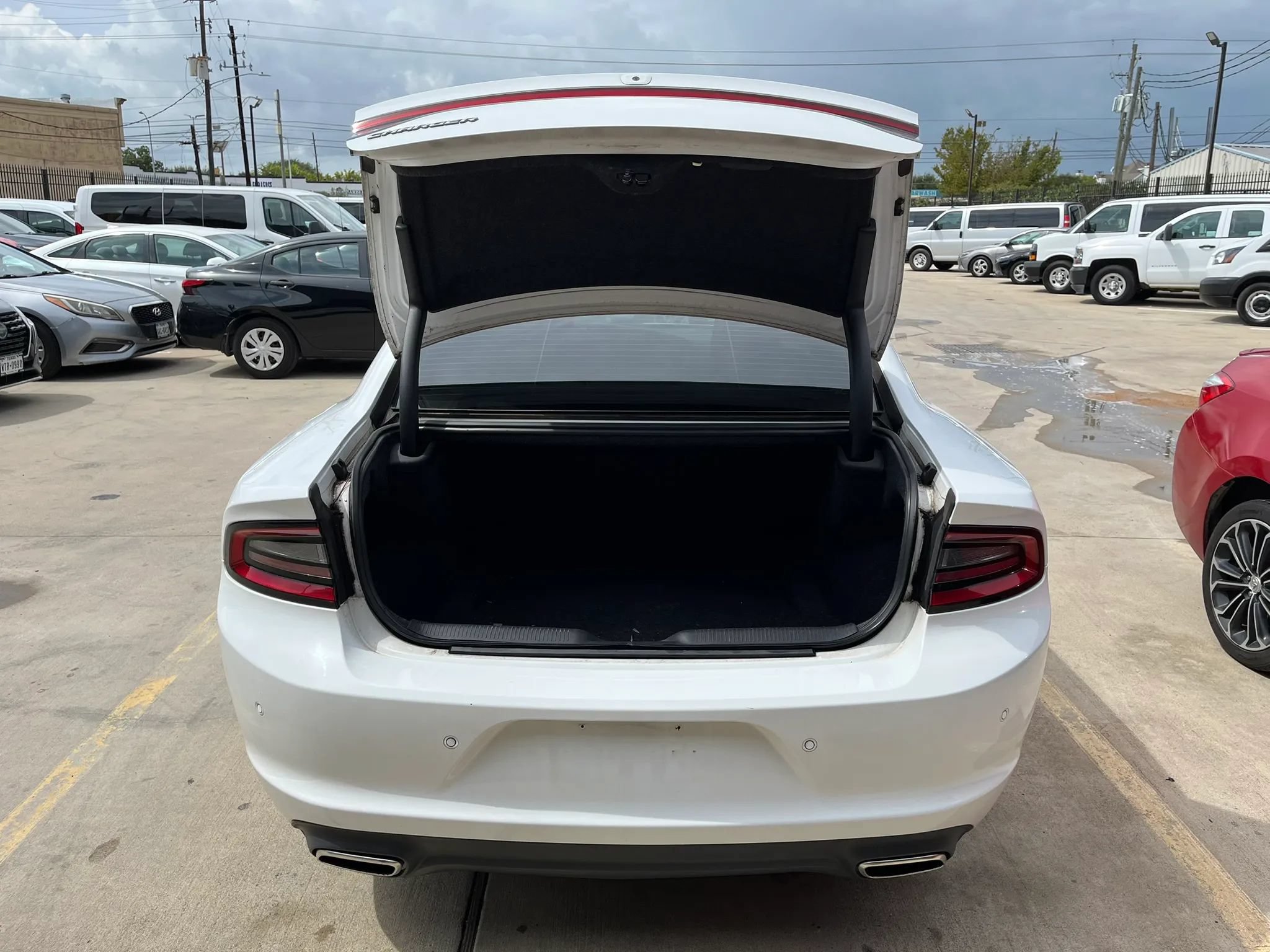 Used 2019 Dodge Charger SXT RWD image 8