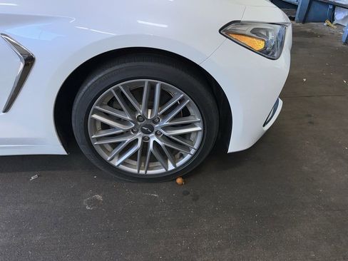 Used 2021 Genesis G70 2.0T RWD image 2