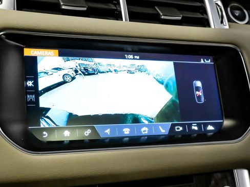 Used 2017 Land Rover Range Rover Sport HSE image 15