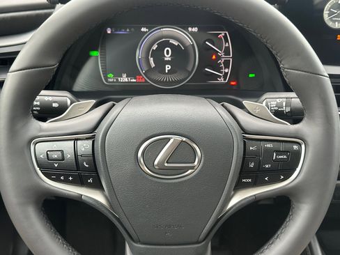 Used 2023 Lexus ES 300h w/ Premium Package image 22