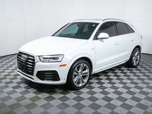 Used 2017 Audi Q3 2.0T Prestige w/ Prestige Package AWD/4WD image 27