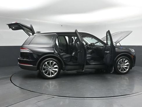 Certified 2025 Lincoln Aviator Reserve w/ Illumination Package AWD/4WD image 63