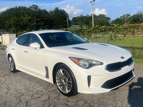 Used 2018 Kia Stinger RWD image 7