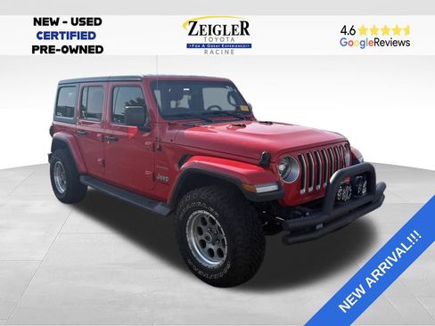 Used 2019 Jeep Wrangler Unlimited Sahara AWD/4WD image 7