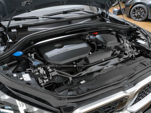 Used 2025 BMW X2 xDrive28i image 64