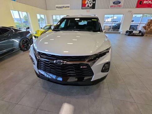 Used 2021 Chevrolet Blazer RS w/ Enhanced Convenience Package FWD image 2