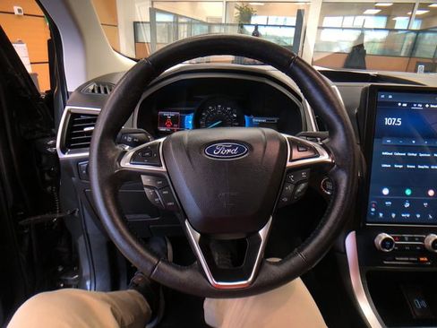 Certified 2024 Ford Edge SEL w/ Convenience Package AWD/4WD image 13