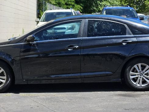 Used 2013 Hyundai Sonata GLS w/ Popular Equipment Pkg FWD image 2