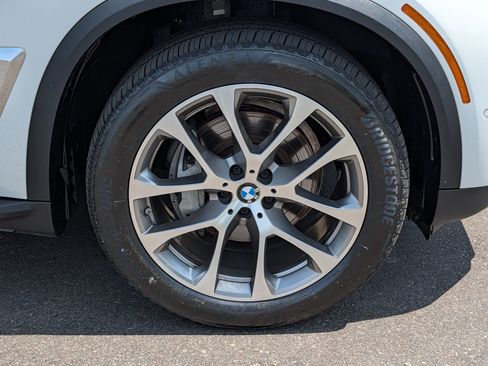 Used 2026 BMW X5 xDrive40i AWD/4WD image 15