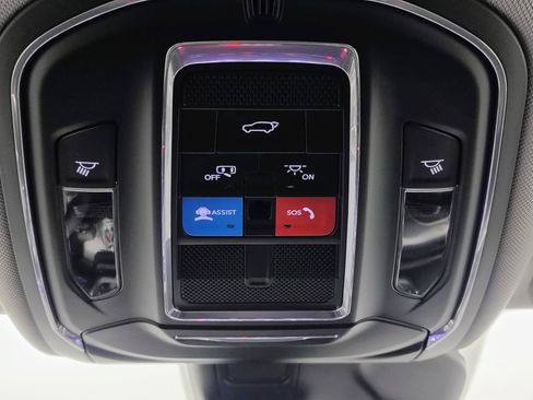 Used 2023 Jeep Grand Cherokee Laredo w/ Luxury Tech Group I AWD/4WD image 36