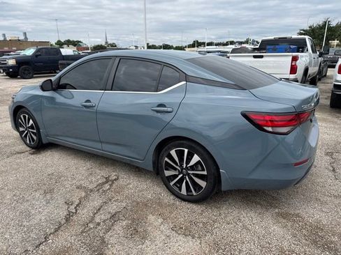 Used 2024 Nissan Sentra SV w/ SV Premium Package FWD image 4