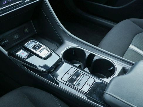 Used 2022 Hyundai Sonata SEL image 15