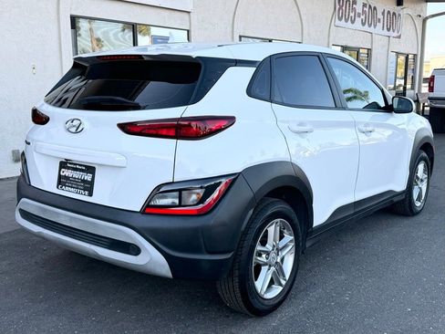 Used 2022 Hyundai Kona SE image 4