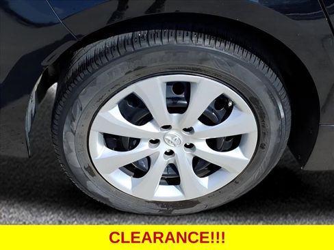 Used 2023 Toyota Corolla LE image 9