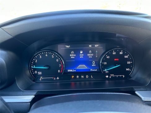 Used 2022 Ford Explorer XLT w/ Equipment Group 202A image 17