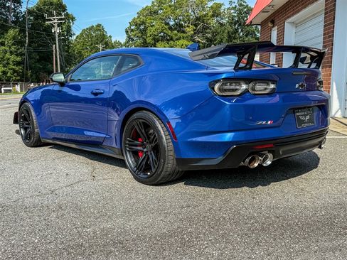 Used 2022 Chevrolet Camaro ZL1 RWD image 21