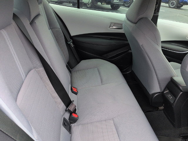 Used 2025 Toyota Corolla SE FWD image 11