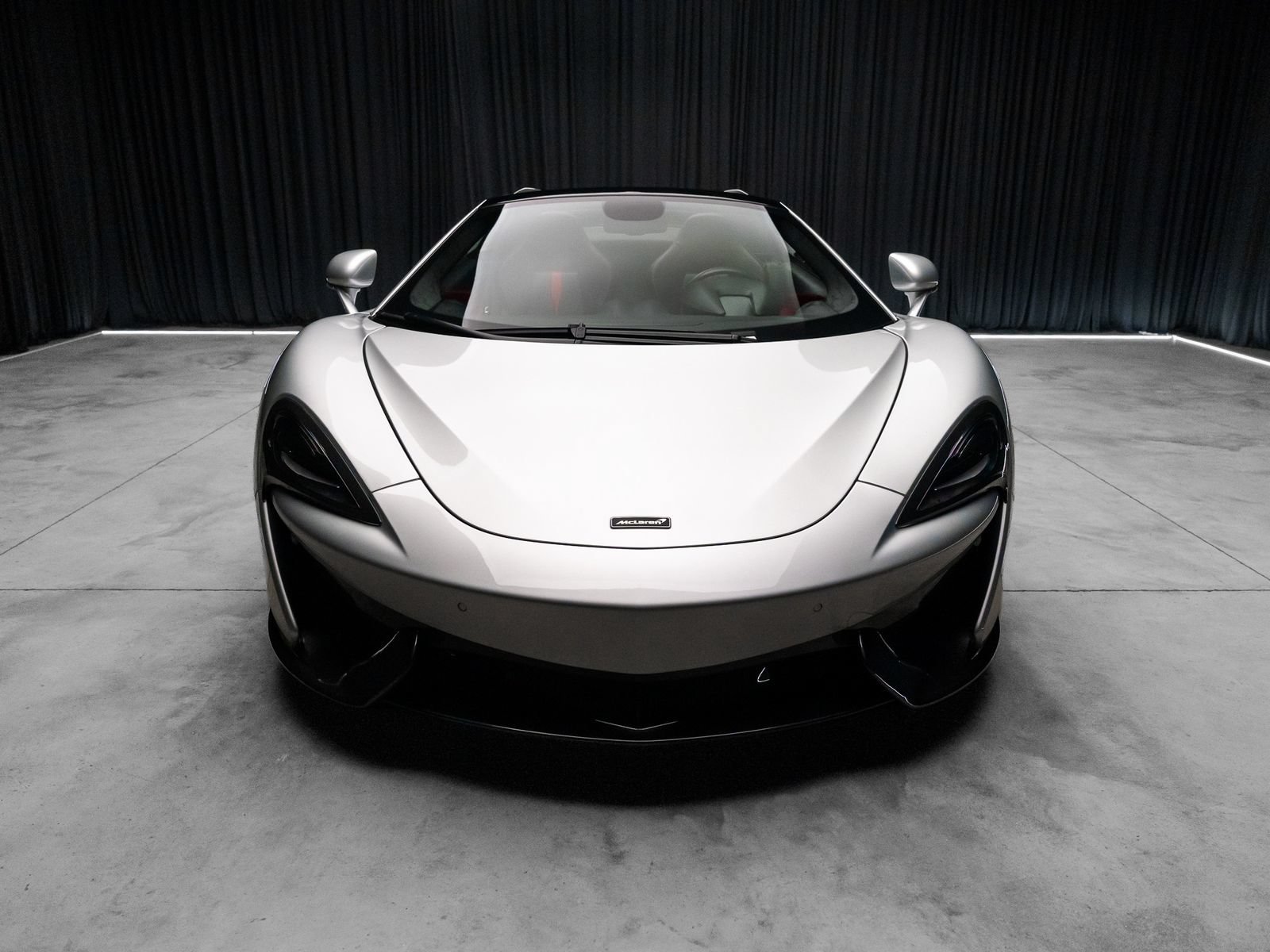 Used 2019 McLaren 570S Spider RWD image 10