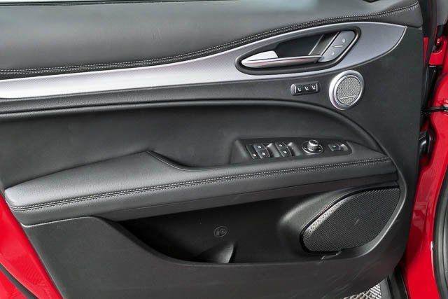 New 2026 Alfa Romeo Stelvio Sprint AWD/4WD image 9