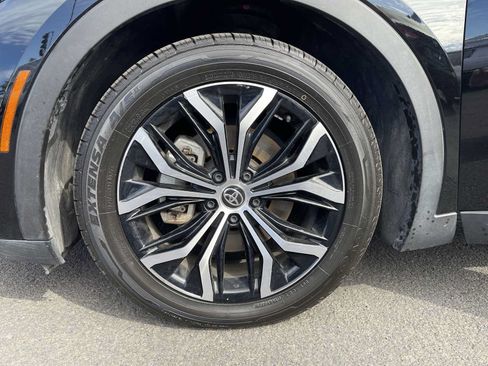Used 2024 Toyota Crown AWD/4WD image 19